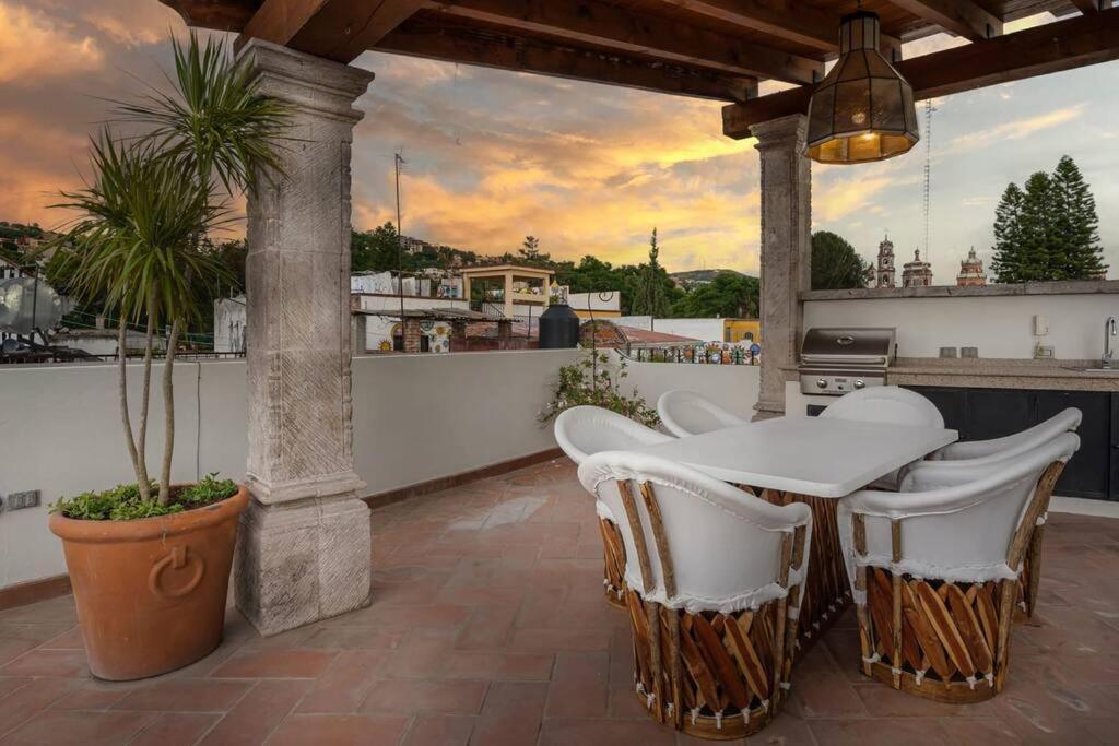 Elegant 3Br Home With Rooftop & Grill In Centro San Miguel ซานมิเกล เด อาเญนเด ภายนอก รูปภาพ