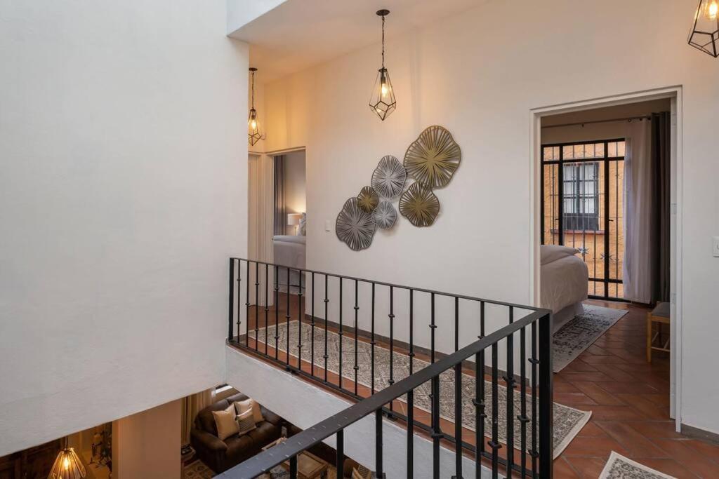 Elegant 3Br Home With Rooftop & Grill In Centro San Miguel ซานมิเกล เด อาเญนเด ภายนอก รูปภาพ