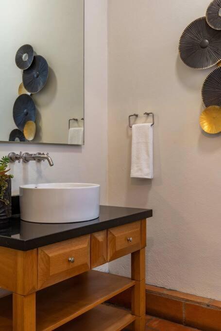 Elegant 3Br Home With Rooftop & Grill In Centro San Miguel ซานมิเกล เด อาเญนเด ภายนอก รูปภาพ